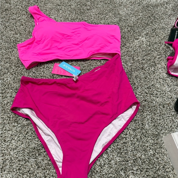 Younique Other - One-Piece Swimsuit in Bright Fuchsia - Size Large